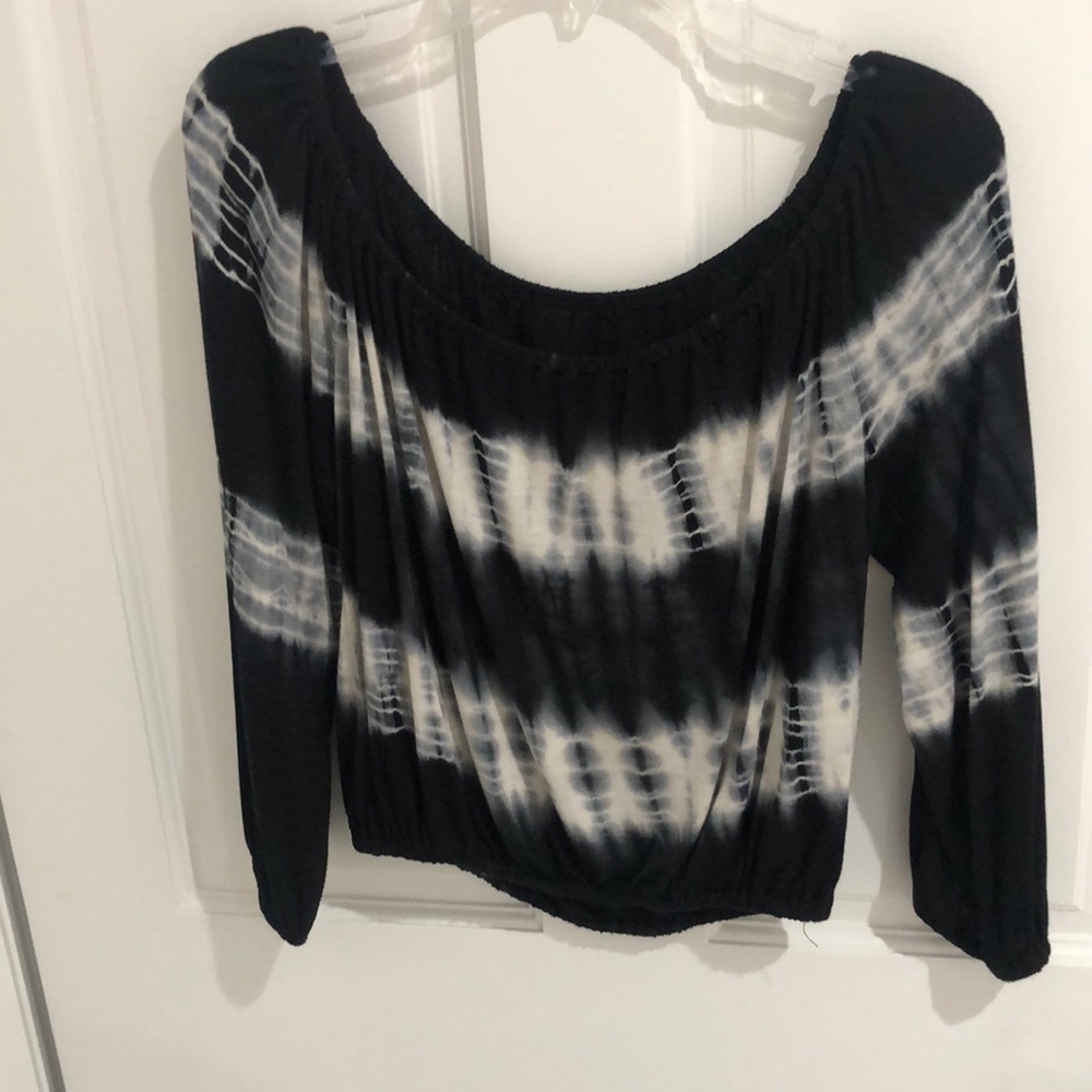 Black and white top